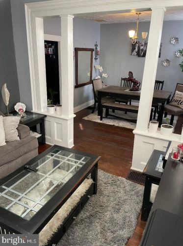 134 Pleasant St, Hanover, PA 17331-3221