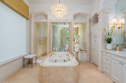 15118 Frescott Way, Naples FL 34110-2724 exterior