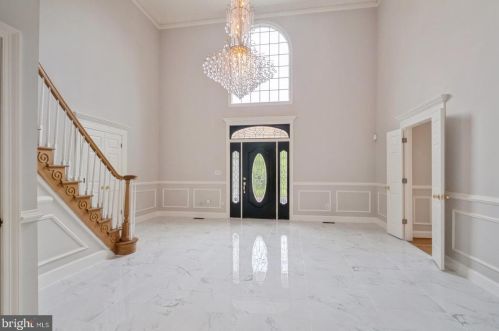 10400 Boswell Ln, Rockville MD  20854-6302 exterior