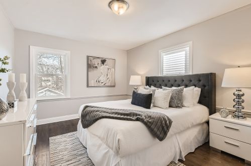 7433 Prairie Ave, Chicago IL  60619-1824 exterior