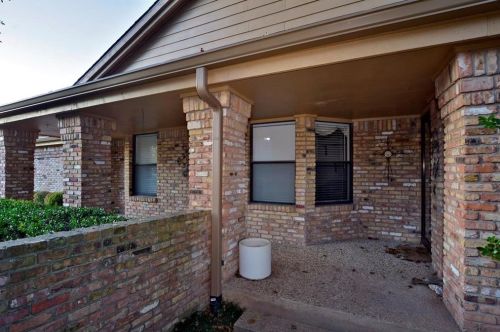10911 Crown Colony Dr, Austin TX  78747-1635 exterior