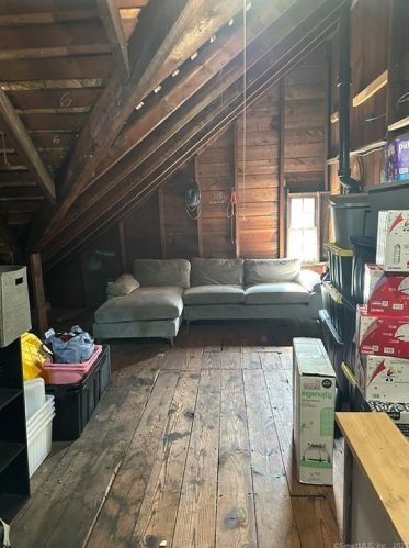 332 Hawthorne Ave, Derby CT 06418-1119 exterior