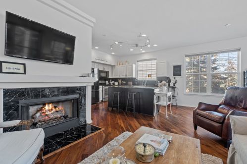 16221 Goose Lk Dr, Joliet IL 60403-1518 exterior