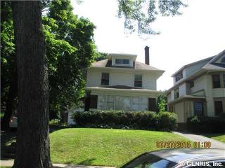 65 Alameda St, Rochester, NY 14613-1418