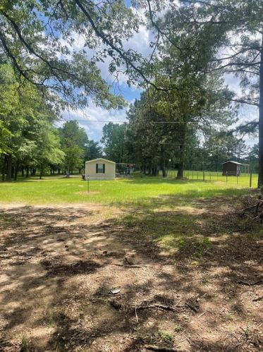 1394 Old Phelps Rd, Huntsville TX 77340-7294 exterior