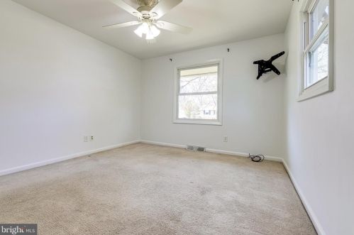 8001 Kidd St, Alexandria VA 22309-1131 exterior