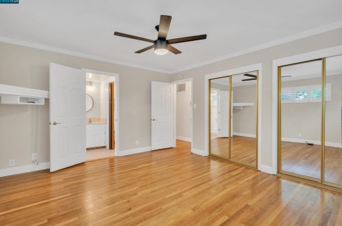 1017 Bermuda Dr, Concord, CA 94518-3916