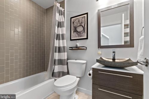 2443 Coral St, Philadelphia PA 19125-1625 exterior