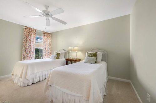 7810 Ionio Ct, Naples FL 34114-2648 exterior