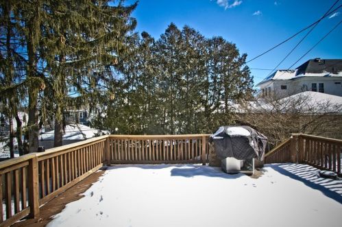 79 Deerfield St, Worcester MA 01602-4349 exterior