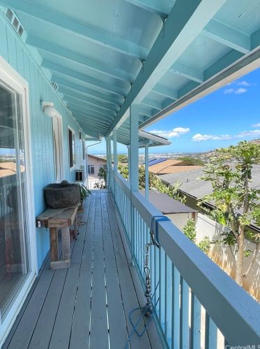 1575 Kilohana St, Honolulu HI 96819-3713 exterior