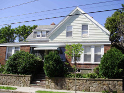 49 West St, Newton, MA 02458-1349