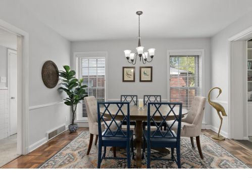 712 Francis Pl, Saint Louis MO 63105-2411 exterior