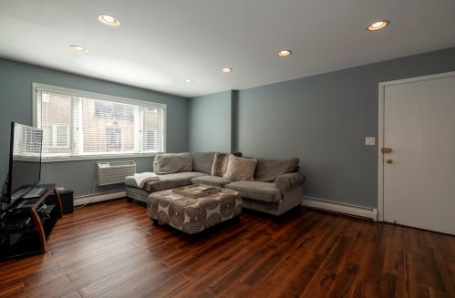 3552 Oleander Ave, Chicago, IL 60634-3268