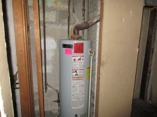 1819 Rdg Ave, Moon Twp PA 15108-2046 exterior