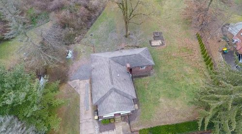 120 Longvue Dr, Pittsburgh, PA 15237-2275