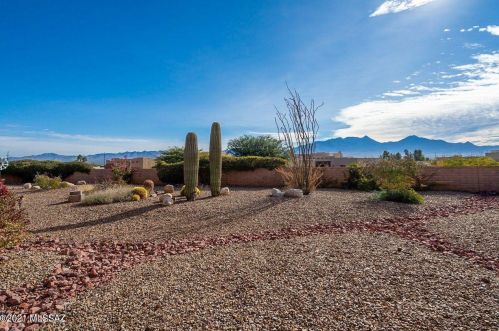 917 Placita Hermosura, Green Valley AZ 85614-4769 exterior