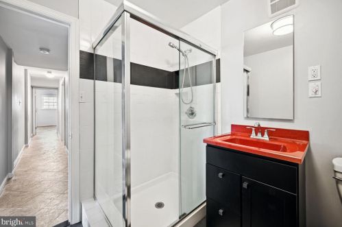 9101 Cherbourg Dr, Rockville MD 20854-3107 exterior