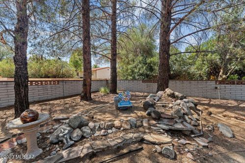 1066 Abrego Dr, Green Valley AZ 85614-3640 exterior