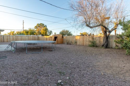 8051 Malvern St, Tucson AZ  85710-4238 exterior