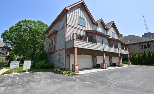 2226 Edgewood Ave, Milwaukee WI  53211-2938 exterior