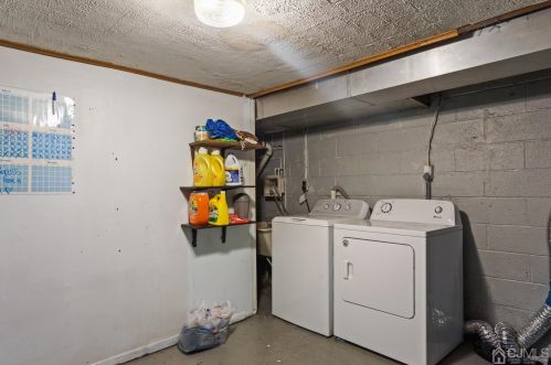 34 Sharot St, Carteret NJ 07008-2908 exterior