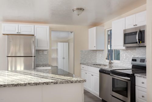 7209 Eastview Dr, Tucson AZ  85710-5516 exterior