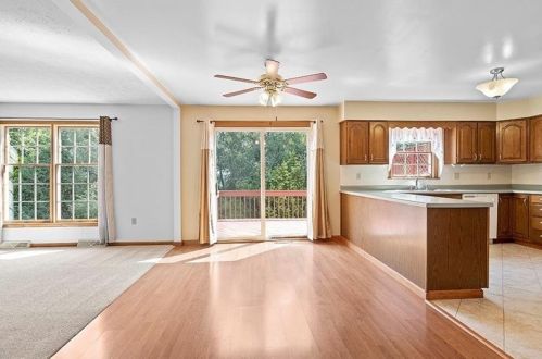 310 Cedar Dr, Pittsburgh, PA 15237-2200