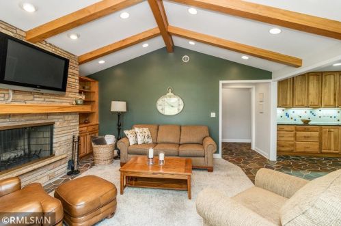 1907 Hampshire Ave, Saint Paul MN 55116-2401 exterior