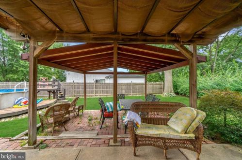 85 Colleen Cir, Trenton NJ 08638-1724 exterior