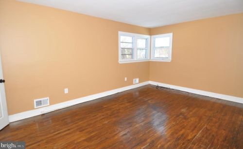 1169 Lower Fry Rd, Trenton NJ 08618-1828 exterior