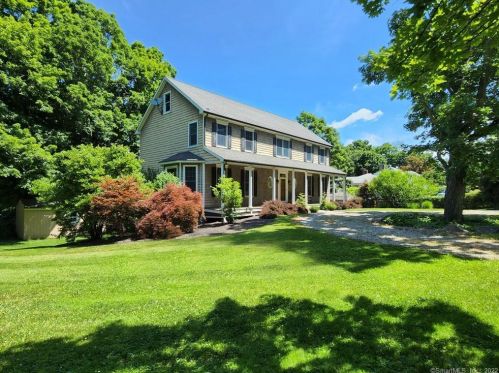 15 Maple Shade Rd, Ridgefield CT  06877-3828 exterior
