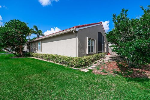 9626 Orchid Grove Trl, Boynton Beach FL 33437-5475 exterior