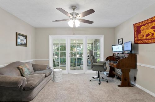 708 Grand Cir, Tampa FL  33617-7844 exterior