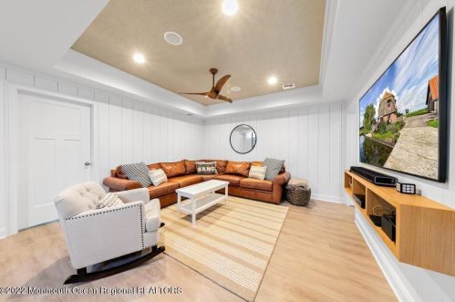 33 Park Ave, Locust NJ  07760-1523 exterior