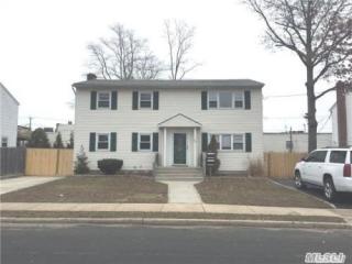 56 Calvert Ave, Babylon NY  11704-6326 exterior