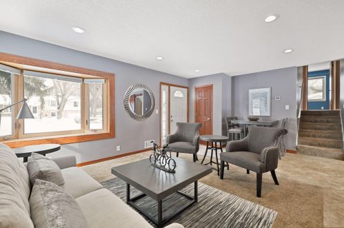 70 Farrell St, Saint Paul MN 55119-5203 exterior