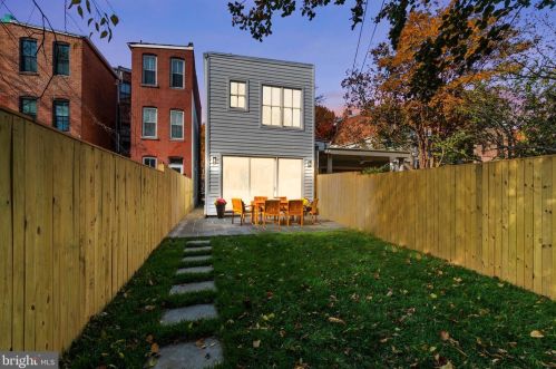 17 9th St, Washington DC  20003-1333 exterior