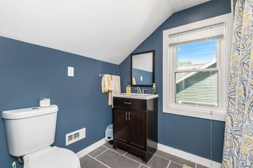 1649 Philadelphia Ave, Grand Rapids MI 49507-2253 exterior