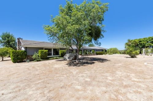 37361 Avenida Chapala, Temecula, CA 92592-8645