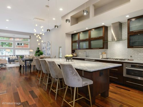 1856 Erie St, Chicago IL 60624-1074 exterior