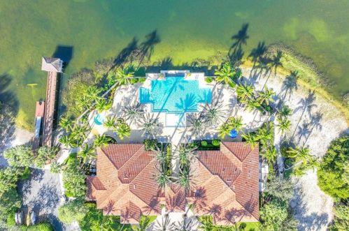 1814 Tarpon Bay Dr, Naples FL 34119-8714 exterior