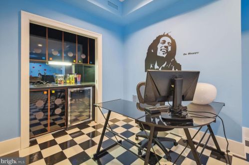 9906 Avenel Farm Dr, Rockville MD 20854-5410 exterior