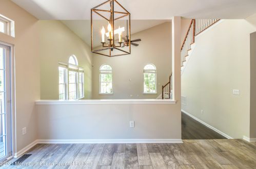 5 Markus Ct, Jackson Twp NJ  08527-2886 exterior