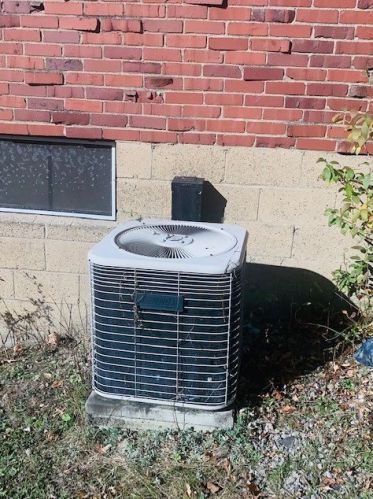 242 Elias Dr, Pittsburgh PA  15235-1708 exterior