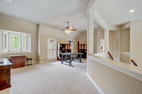 309 Emerald Rdg Dr, Austin TX 78732-1235 exterior