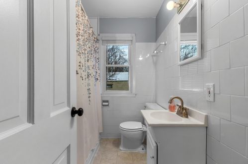 3430 89, Milwaukee WI 53222-3650 exterior