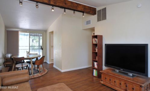 4445 17th St, Tucson AZ  85711-4802 exterior