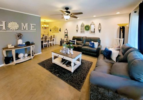 7824 Verona Ct, Milwaukee WI  53219-3860 exterior