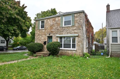 4686 19th Pl, Milwaukee, WI 53209-6437